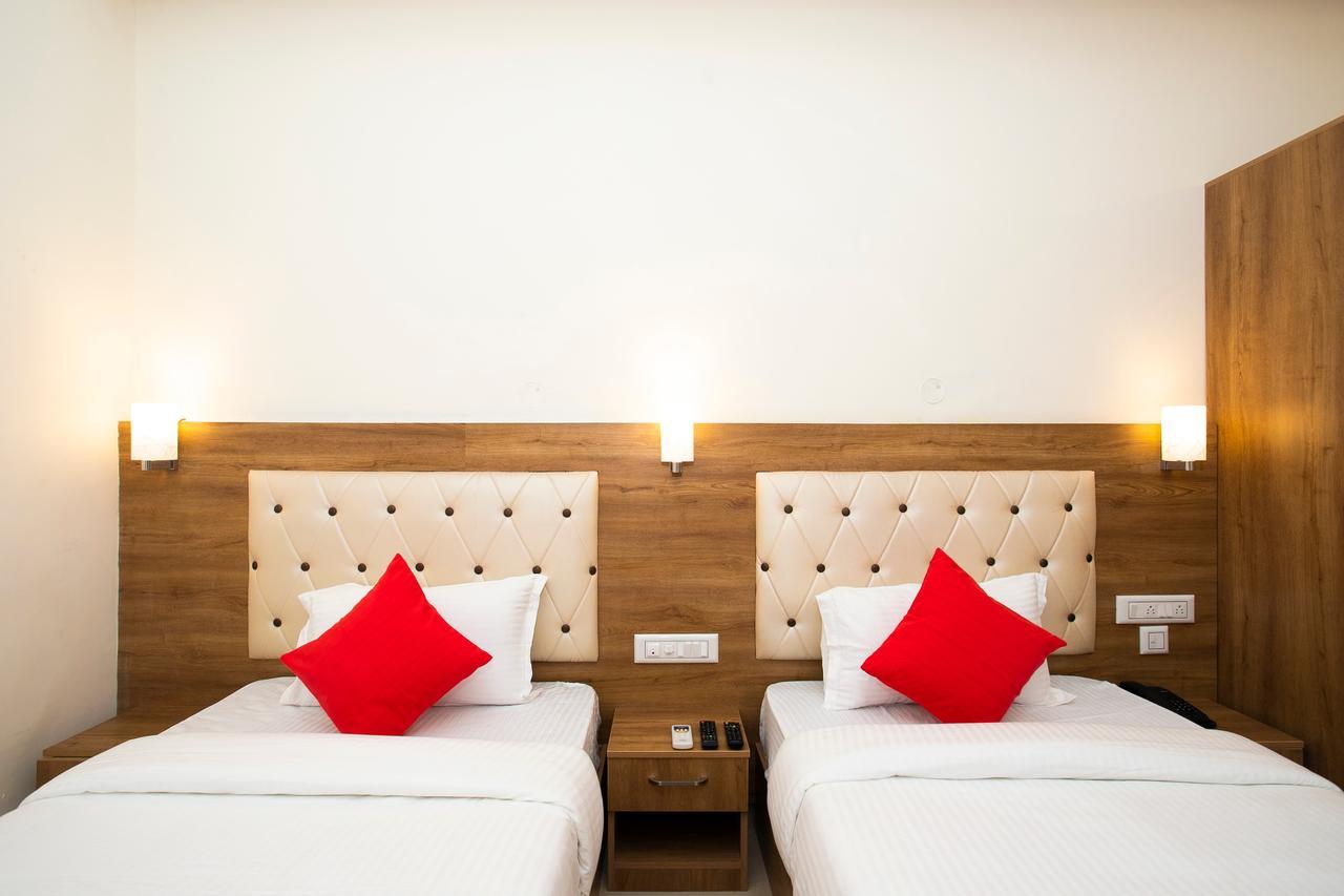Hotel Prasad Residency Bangalore Eksteriør bilde